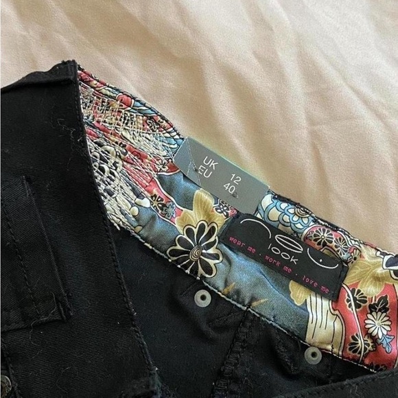 black denim pleated mini skirt - Picture 3 of 3